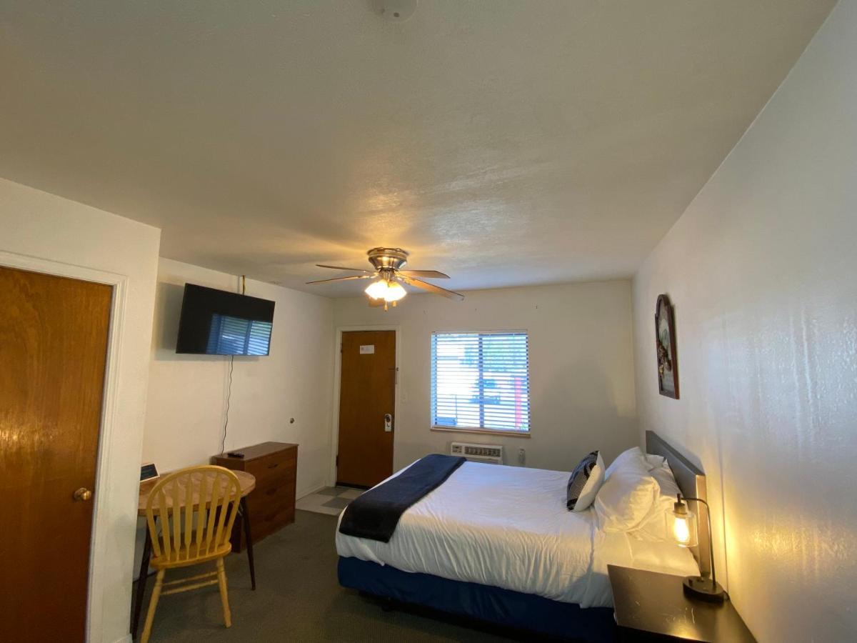 Columbia Point Resort Kettle Falls Bagian luar foto