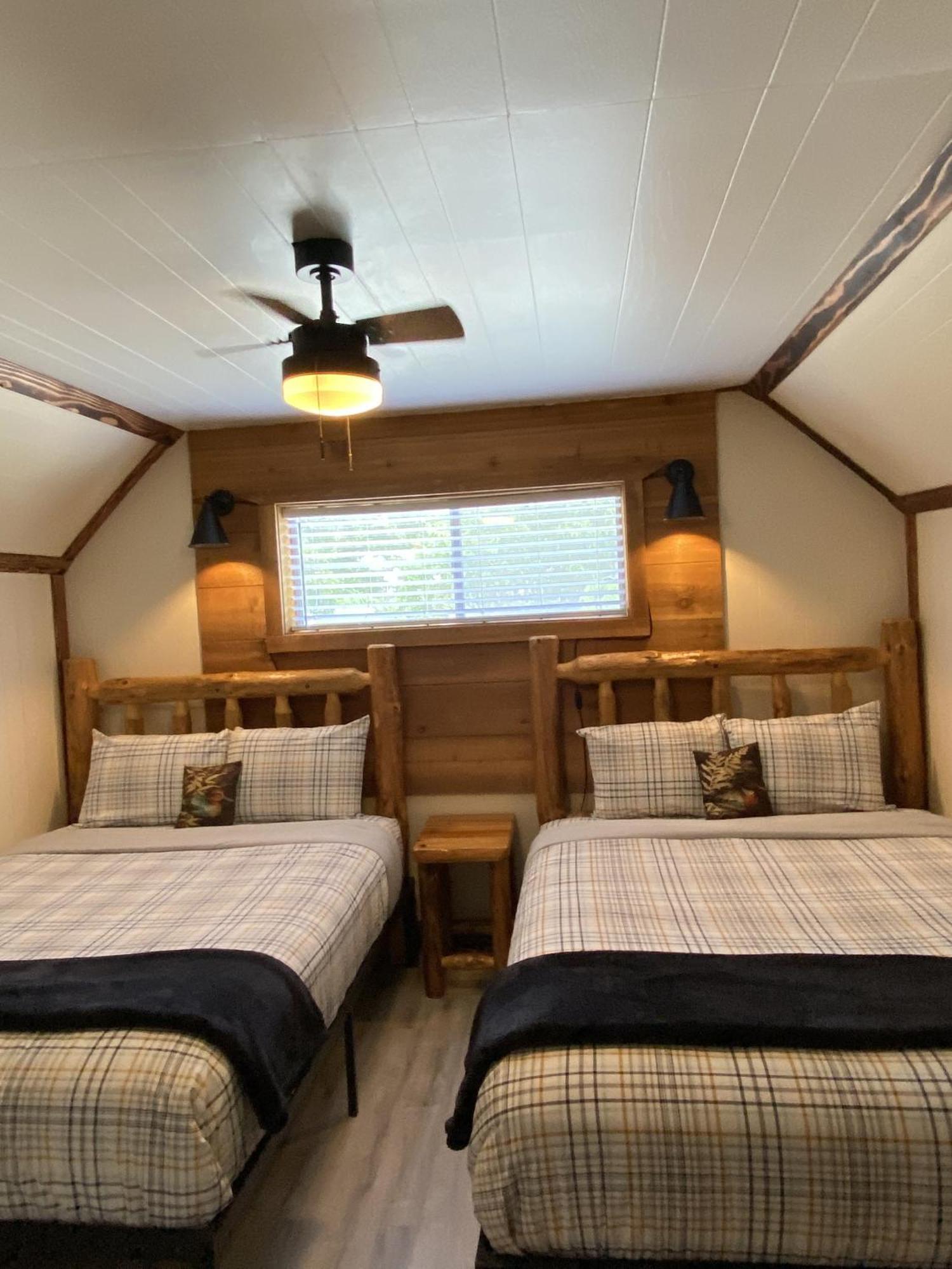 Columbia Point Resort Kettle Falls Bagian luar foto