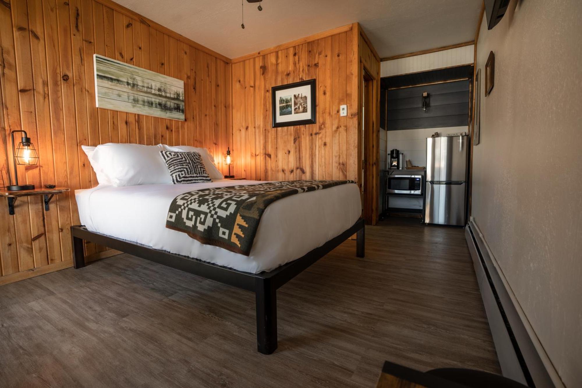 Columbia Point Resort Kettle Falls Bagian luar foto