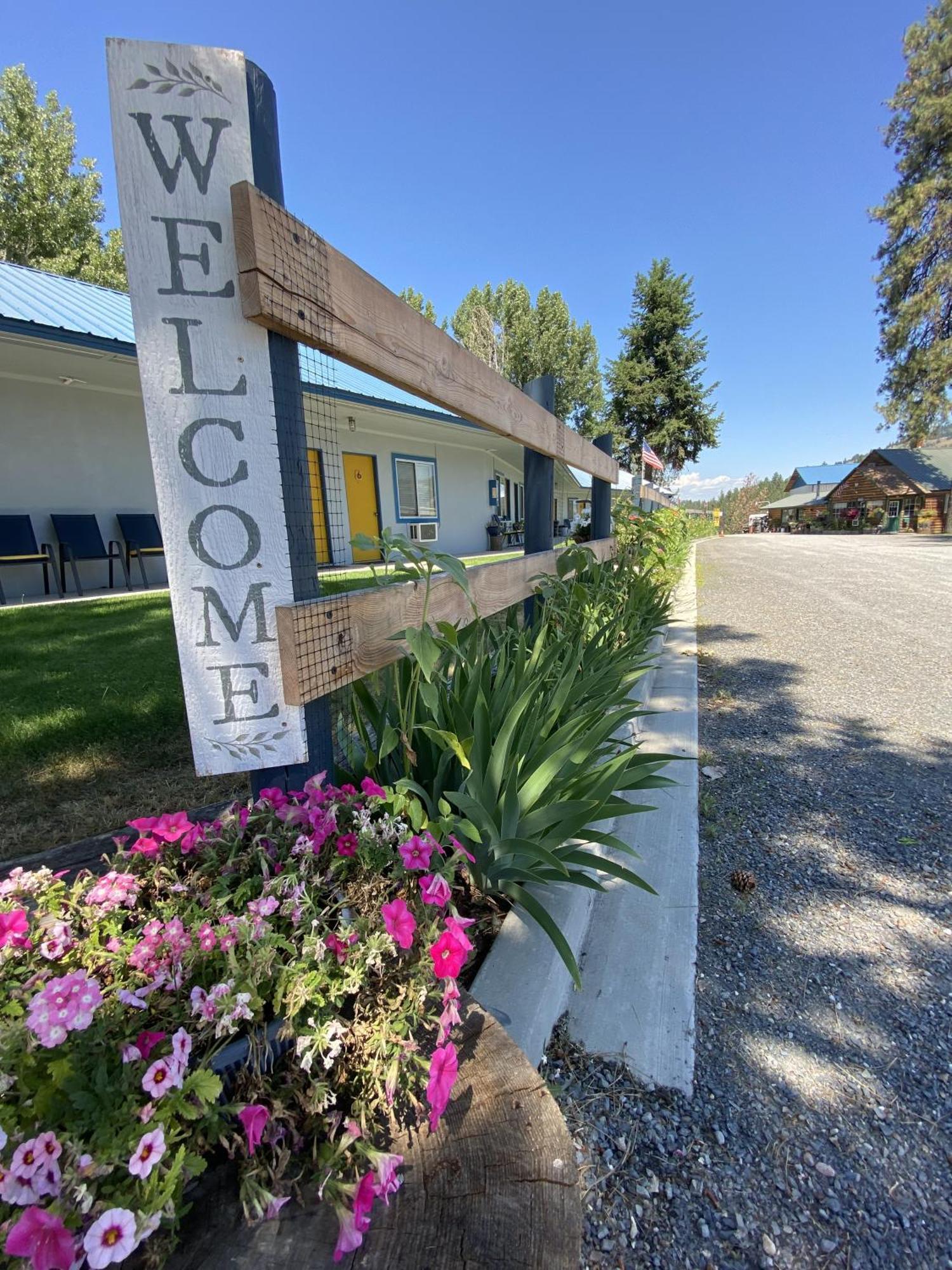 Columbia Point Resort Kettle Falls Bagian luar foto